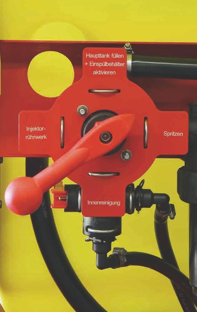 Ventily jsou chráněny pod odklápěcím krytem: to udržuje ovládací prostor čistý a bez kontaminace chemikálií.