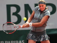 Text Josef HLAVÁÈ foto Jiøí VOJZOLA, Profimedia.cz 4 Poøádný kus pozornosti sportovních fanouškù si v tìchto dnech zarezervoval areál Stade Roland Garros. Dùvod?