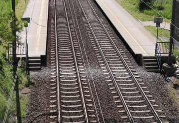 nedůstojnému a de facto provizornímu stavu poznámka ke studii proveditelnosti Parkoviště Horní Měcholupy (Metroprojekt, 2016): řešit velkoryseji hlavní pěší přístup (jako širší otevřený prostor, ani