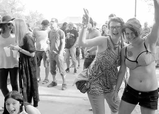 Pondělí 1. srpna 2016 FESTIVALOVÝ SERIÁL 13 BESEDA U BIGBÍTU MUSÍ BAVIT!