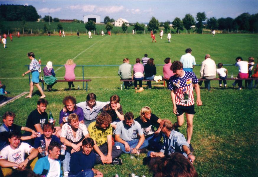 Soutěţní ročník 1996-1997 Mužstvo muži-okresní přebor III.třída-skupina B Tabulka okresního přeboru mužů III.třídy-skupina B 1. Sokol Postřekov 25 1 0 155 : 12 76 2. Sokol Kout na Š.