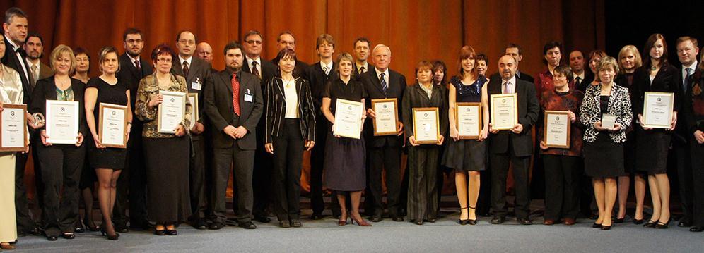 Program zasedání BOD BODY ZASEDÁNÍ Aktuality, úvodní informace Zahájení zasedání VH I. II. III.