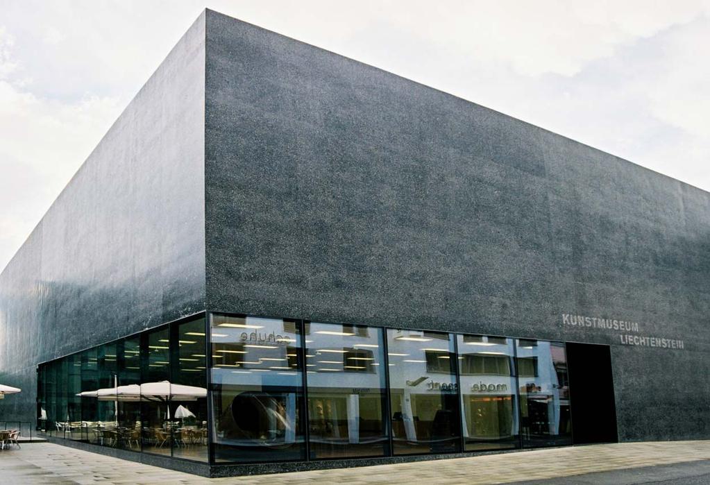 KOMUNIKACE NEJEN O PEVNOSTI BETONU Slova užívaná při mluvení a psaní o architektuře popisují více než jen cihly, maltu, pevnost betonu a tuny oceli.