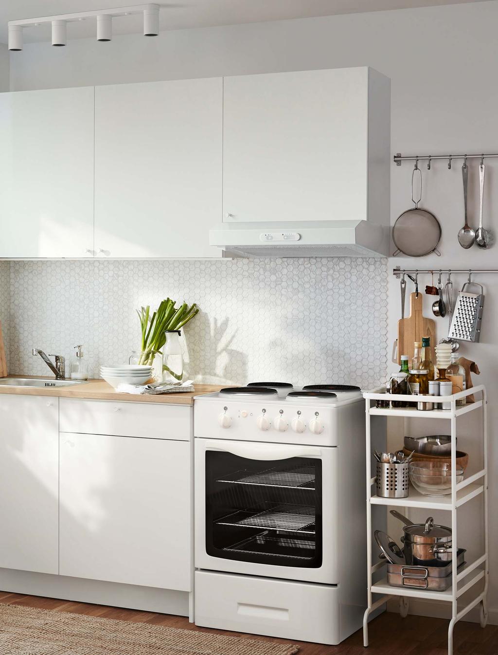 na IKEA.cz 01 02 03 01 KNOXHULT, nástěnná skříňka s dvířky. 800, Melaminová fólie. 60 31, v. 60 cm.