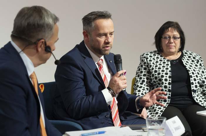BULLETIN 19 FINfest 2018 Poslední listopadový čtvrtek roku 2018 se konala v pražském konferenčním centru Cubex konference finančních poradců FINfest, tentokrát na téma Poradce vs.