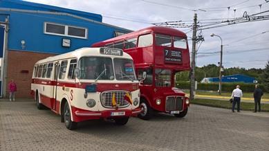 - Zážitková turistika bus dopolední a odpolední jízdy Karosou B 731 č. 3709 po bývalých trasách prvních příměstských linek 351 a 352. - Den Země výstava autobusu Škoda 706 RO na Praze 8.