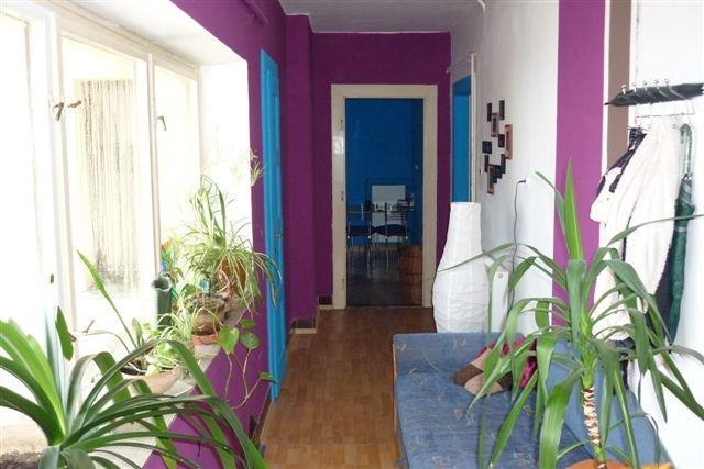 Srovnávané nemovitosti dle dat uvedených v inzerci 1. Identifikace Bytový dům, 1600 m 2, Velké náměstí, Hradec Králové Prodej, Bytový dům, 1600 m 2, Velké náměstí, Hradec Králové Celková cena: 33.000.