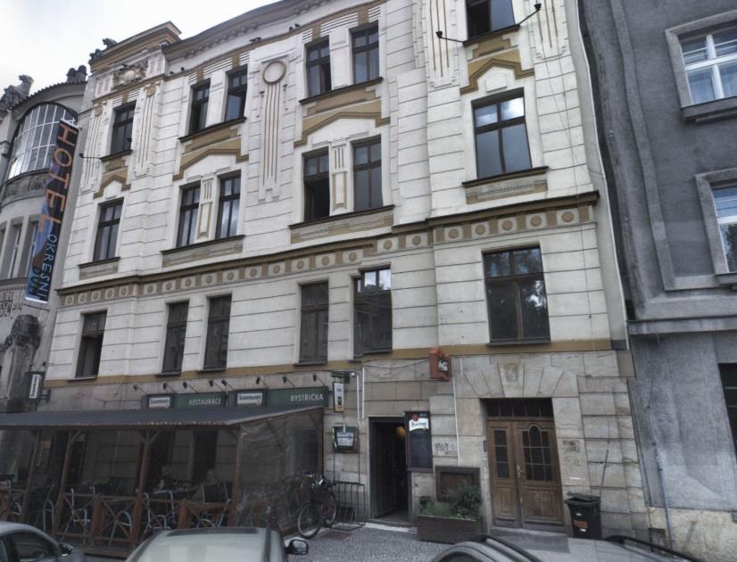 Bytový dům, 1200 m 2, Palackého, Hradec Králové 1. Identifikace Prodej, Bytový dům, 1200 m 2, Palackého, Hradec Králové Celková cena: 28.910.