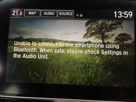 Je toto sprá vne? Odpověď: Ano. Oznámení TA se neobjeví na obrazovce Honda Connect při používání Apple CarPlay.