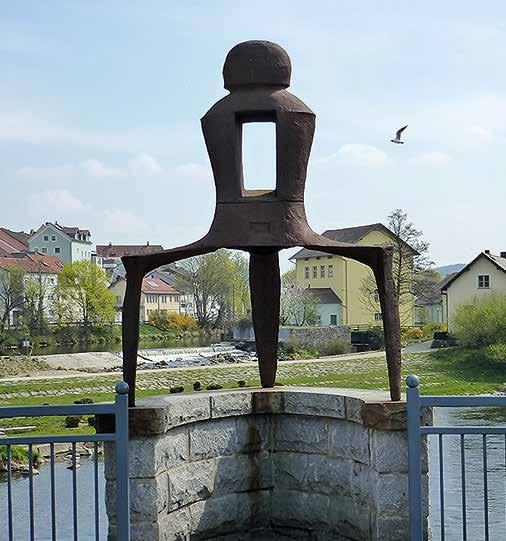 Heimrad Prem (1934 1978), Helmut Sturm (1932 2008), Lothar Fischer (1933 2004) und HP Zimmer (1936 1992) arbeiteten als Gruppe SPUR zusammen, die einen wichtigen künstlerischen und mit ihrem Manifest