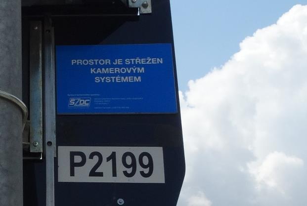 Přitom následky zbytečného riskování v místě křížení železnice a pozemní komunikace jsou daleko vážnější než například překročení maximální povolené rychlosti, které bývá sledováno daleko častěji i