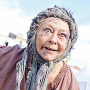VESELÁ ulice Veselá 14.00 ŠAŠEK OSLÍK dobové legrácky 15.00 HONORATA hospoda U potrefené husy 16.00 ANGEL S TRIBE orientální tanečnice 17.00 HONORATA právo útrpné 18.