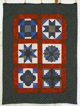 Gröbenzeller Quiltgruppe. Unikátní kolekce orientálních bran je skvěle řemeslně provedená, stejně tak jako několik kaftanů.