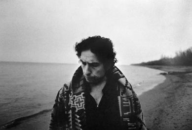 338 Kratochvíl Antonín 1947 Bob Dylan, Pennsylvania 1993, černobílá fotografie, 40 x 58,9 cm, na zadní straně