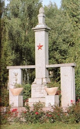 Jedna z ustupujících jednotek nacistů napadla 15.