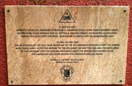 Po něm postupoval proud uprchlíků i německé vojenské jednotky