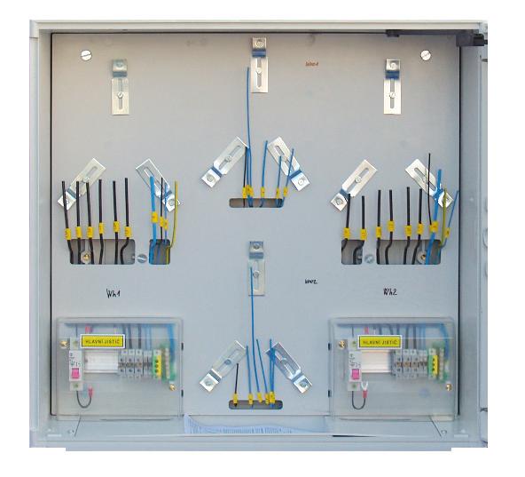 ER112/PVP7P-C ER112/NVP7P 1x svorkovnice, řadové svorky, přístroje na elektroměrové desce s plombovatelným krytem jističů ER112/KVP7P Elektroměrové rozváděče - DO VÝKLENKU (2x jednotarifní,