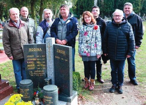 JINDŘICHOHRADECKÝ ZPRAVODAJ Zvony a svíčky za válečné veterány Jindřichův Hradec je městem s dlouholetou vojenskou tradicí.