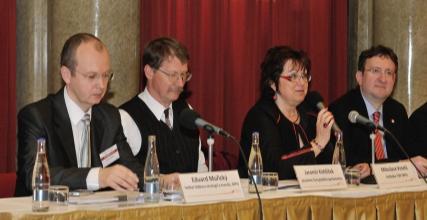 Hlavními konferenčními podtématy byly: Dopravní obslužnost velkoměst, E-mobilita a Dopravní informační systémy Konference byla realizována v kooperaci s Ministerstvem průmyslu a obchodu ČR,