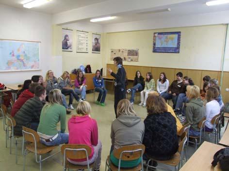 3.12.2009 beseda v 7. ročníku na téma Alkohol a kouření 14.1.2010 beseda v 6. ročníku na téma Šikana Soutěže: 3.12.2009 školní kolo dějepisné olympiády 11 soutěžících z 8. a 9. ročníku Výsledky: 1.