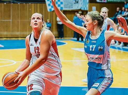 Přestože šly basketbalistky Trutnova do derby shradcem Králové po více než dvou sezonách vroli vtabulce lépe umístěného týmu, vstup do utkání si za rámeček určitě nedají.