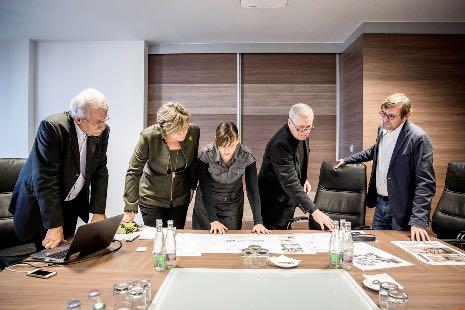 VÝBĚR NÁVRHU RENOVACE Dvoukolová architektonická výzva Do druhého kola postoupili: H2A architects, Ing.arch. Jozef Hudák Ing.arch. Lívia Dulíková Ddak, Doršic Doršicová architektonická kancelária Ing.