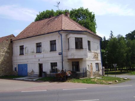 ENI CONSULT spol. s r.o. znalecký ústav obor ekonomika oceňování majetku ZNALECKÝ POSUDEK č. 101/7851/2017 o obvyklé ceně spoluvlastnického podílu o velikosti 1/4 na pozemku čís. parcely st.