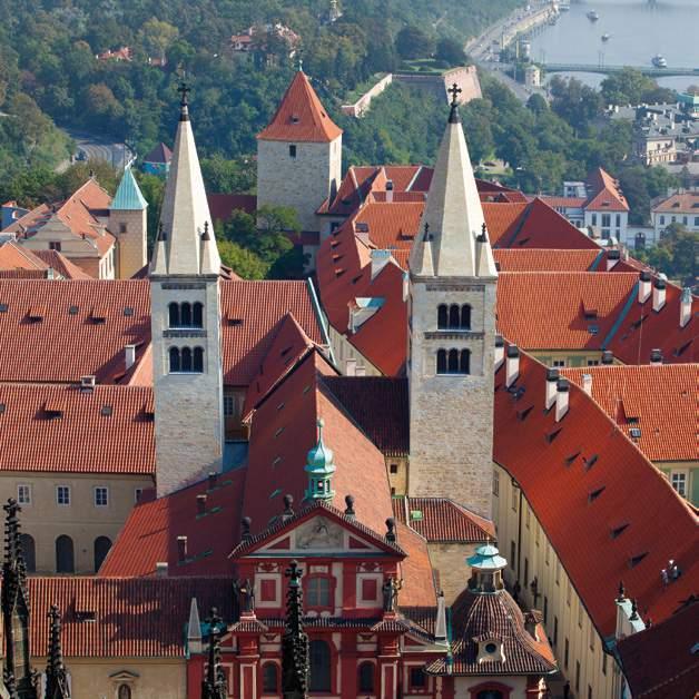 malý, dovoluje pokrytí tradičních i oblých tvarů