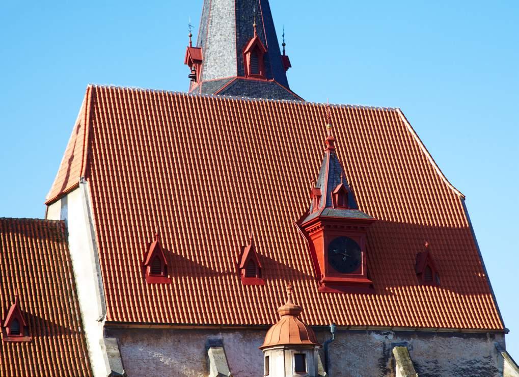 šířka/kůrka 74 121 mm Potřeba na 1 m 2 /hák 16 ks Potřeba na 1 m 2 /kůrka 16 ks Hmotnost 1 m 2 (bez malty)