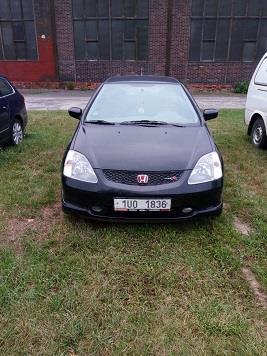 osobní automobil, hatchback rok první registrace 2002 208 532 km objem motoru 1 998 ccm benzín 147 kw platnost STK 06/2018 barva černá perlet ová výbava manuální klimatizace, 2 x elektrické stahování