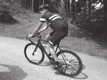 číslo 10 19 torii cyklistiky to je prostě špatné řešení. Myslíš, že dnes se ty neuvážené kroky profesionálnímu pelotonu vyhýbají? Rád bych tomu věřil.