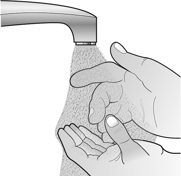 Krok 2: Umyjte si ruce Dobře si dezinfikujte ruce za použití mýdla a teplé vody nebo dezinfekce.