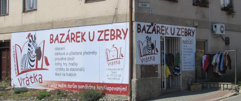 Nenabízíme jen ošacení, ale najdete u nás i dárkové předměty, pro děti hračky, knížky, hrnečky a jiné zajímavé kousky, které Vás určitě finančně nezničí.