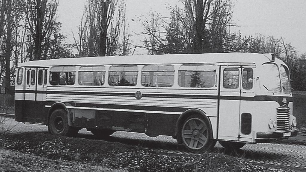 ČESKÉ A SLOVENSKÉ AUTOBUSY,