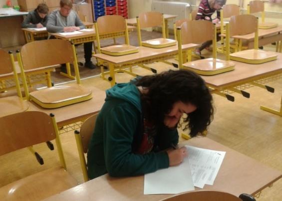 Přírodopis a chemie Přírodovědný klokan je soutěž určená pro žáky VIII. a IX. tříd základních škol, stejně jako pro studenty 1. a 2. ročníku škol středních. Naši žáci spadali do 2.