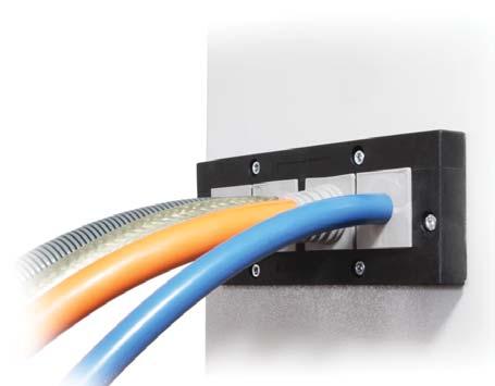 Pomocí dělitelných kabelových vložek je možné zavádět konfekcionované kabely.