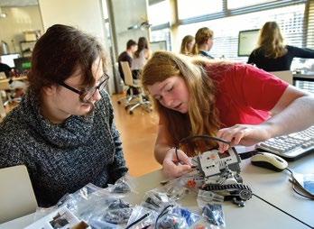 Návštěva navazuje na dlouhodobější spolupráci mezi oběma univerzitami, která je zaměřena na výuku keňských studentů v magisterském studijním programu Information Systems Security.