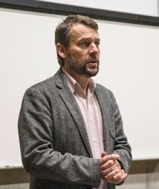 výročí udělení znaku Králově Poli konala komentovaná prohlídka rekonstruovaných prostor fakulty a vystoupení pěveckého sboru Lumír. V nejstarších prostorách areálu, v tzv.