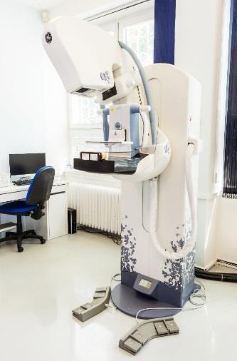 Obrázek 5: Mamograf Duktografie Toto vyšetření patří mezi rentgenová vyšetření prsů a provádí se u žen, které mají patologickou sekreci z prsní bradavky.