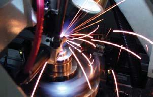 Laserové svařování Laserové svařování nabízí efektivní řešení pro svařování velkého množství materiálů, kde má vysoká kvalita a rychlost zásadní význam, nebo prostě v případě dílů, jež se obtížně