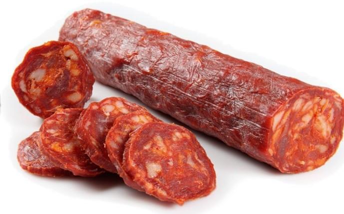 20: Maďarská klobása Gyula [88] 9.3 Chorizo Nejznámějším a nejrozšířenějším trvanlivým fermentovaným výrobkem ve Španělsku je Chorizo.