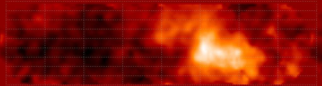 V celé atmosféře je mlha tvořená z kapiček uhlovodíků a ve vyšších vrstvách atmosféry je modrý opar (až do výšky 300 km).