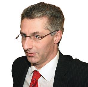 12 Euro 14 2. dubna 2013 monitor Zdravotnictví Devatero univerzitních špitálů Vznik univerzitních nemocnic je zase o krok dále.