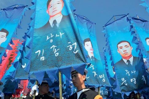 www.euro.cz 51 Korejský poloostrov global JIHOKOREJSKÝ HNĚV. Severní Korea vyprovokovala v posledních letech několik ozbrojených srážek.