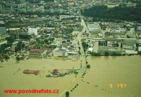 1997 řeka Bečva v průmyslové