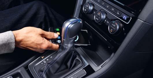 poskytnou Vám všechny důležité informace týkající se Vaší mobility. S 02 Telefonní rozhraní Comfort nebo Business umožňuje k systému připojit mobilní telefon.