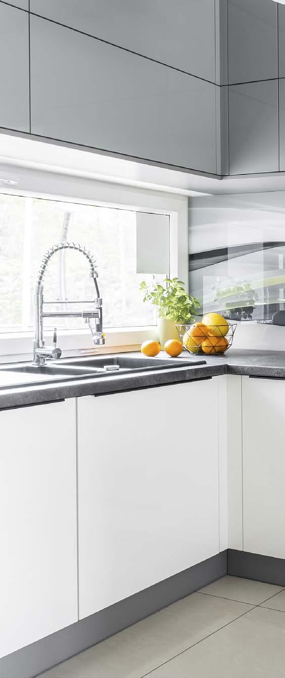 03 Úchytka - Laura Designová úchytka určená především do moderních interiérů. Černá barva.