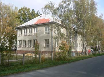 Krnovská nemocnice prošla v období let 2001 2005 celkovou rekonstrukcí a modernizací lůžkových pavilónů, operačních sálů, výstavbou spojovacích koridorů a přístavbou budovy centrálního příjmu.