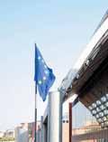ZPRÁVA Catherine Geslain-Lanéelleové VÝKONNÉ ŘEDITELKY EFSA Pro úřad EFSA byl rok 2008 rokem významného organizačního růstu a konsolidace.