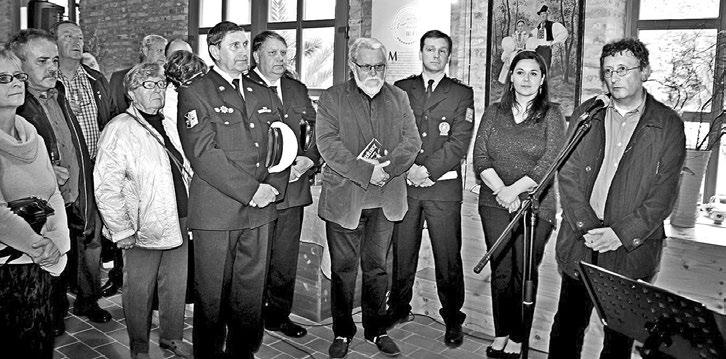 Tu první uspořádala Expedice Chřiby, která v přízemí muzea nabízí více než šedesát velkoformátových fotografií z prostředí Chřibů Buchlovicka, Velehradska, Osvětimanska, Koryčanska atd.